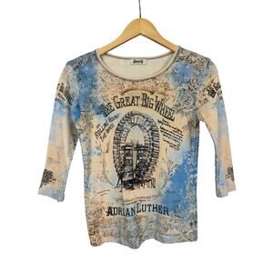 Jamee J Cream & Blue Ferris Wheel Graphic Long Sleeve Scoop Neck Top Size      S